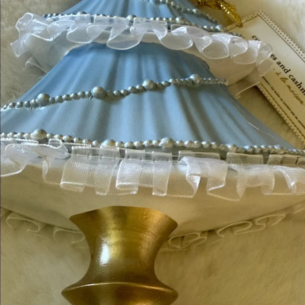 NEW! Blue & White Ribbon Bow & Metallic Gold lace Christmas Tree - Picture 2 of 9